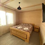 “друзі” Lodge *