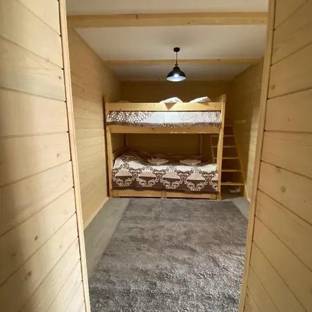 “друзі” Lodge