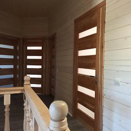 “друзі” Μπούκοβελ