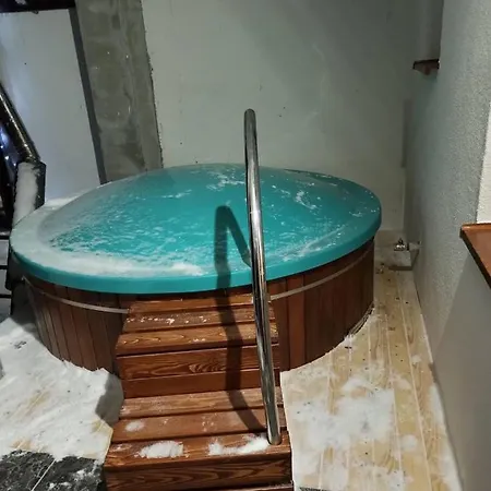 “друзі” Hytte